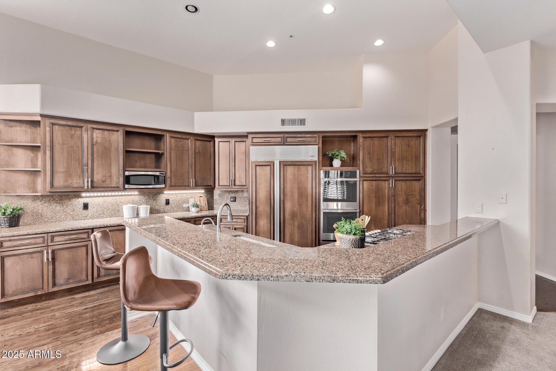 STONEGATE - Residential