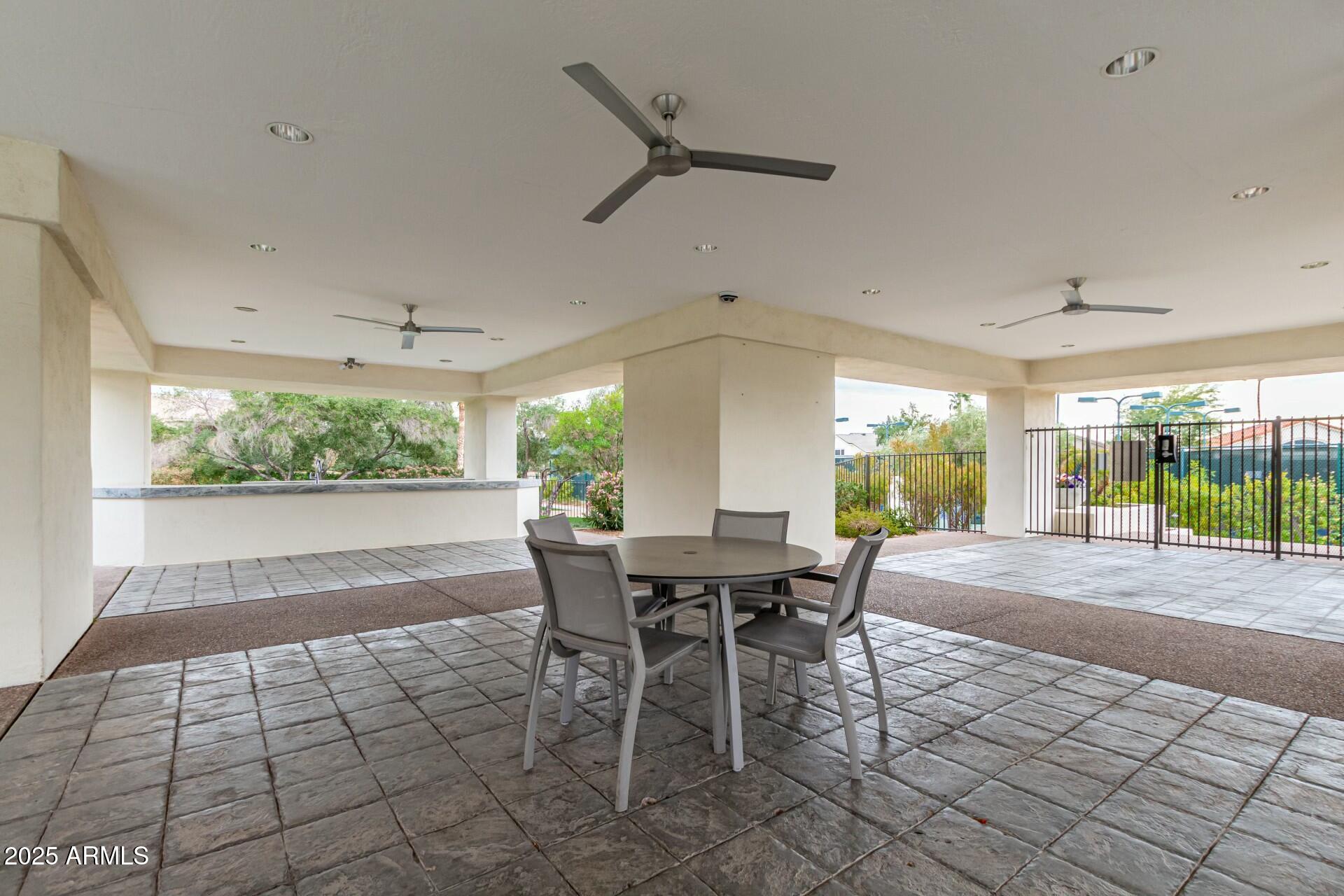 STONEGATE - Residential