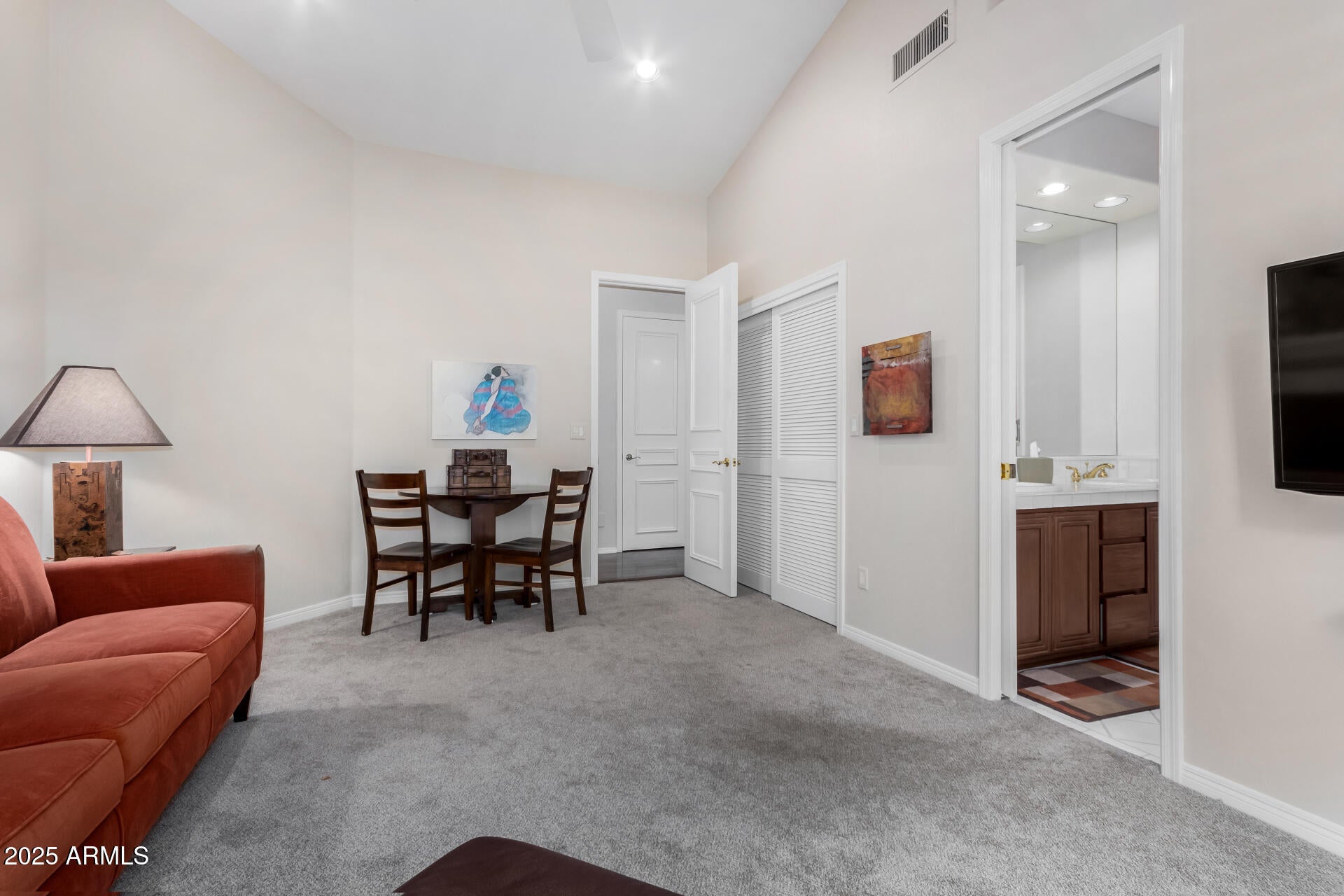 STONEGATE - Residential