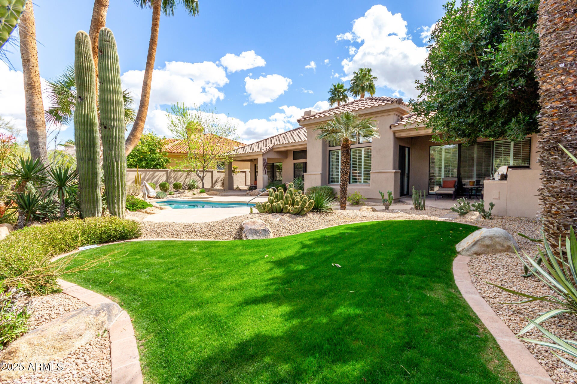 STONEGATE - Residential