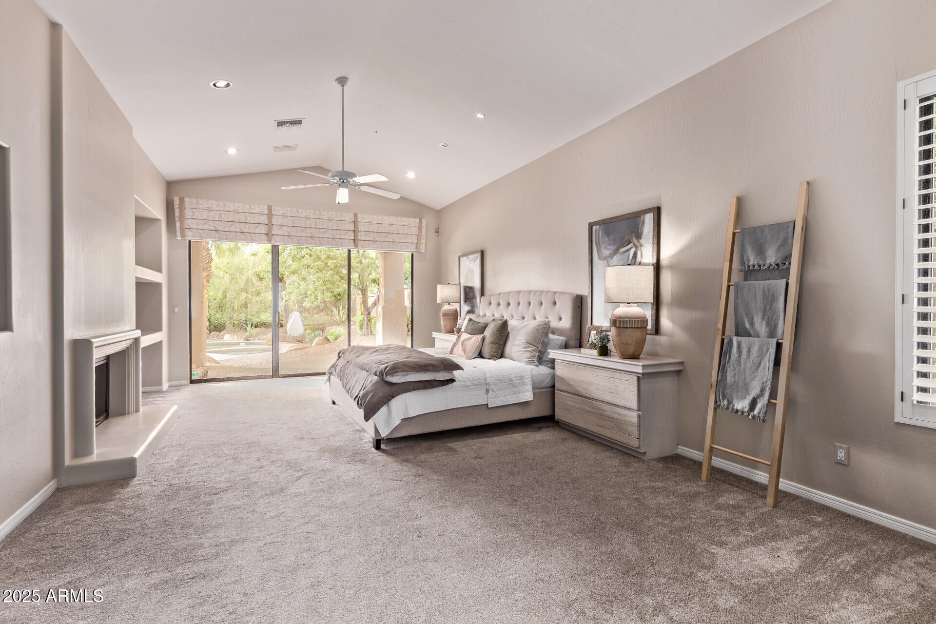 STONEGATE - Residential