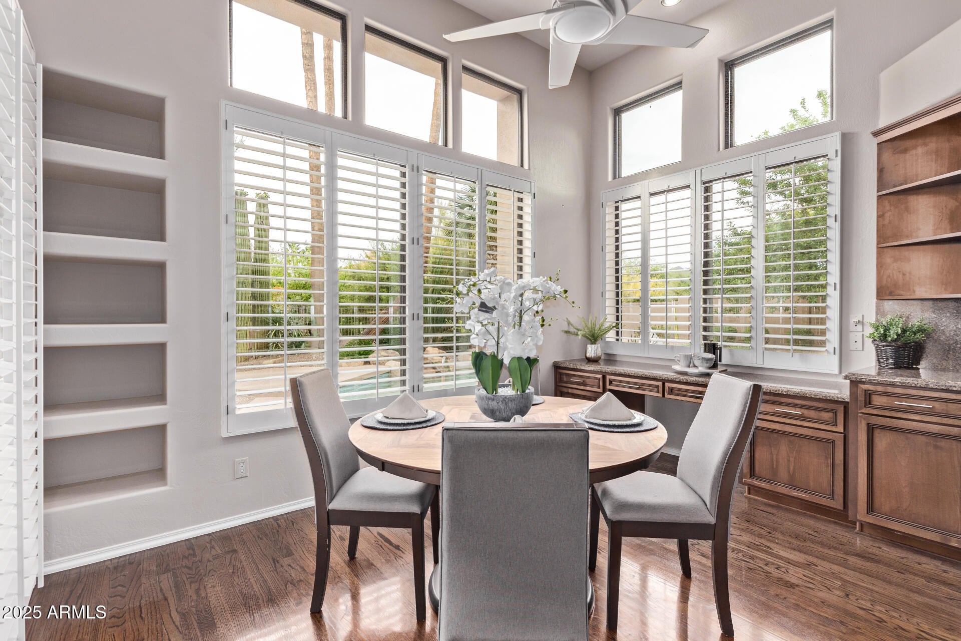 STONEGATE - Residential