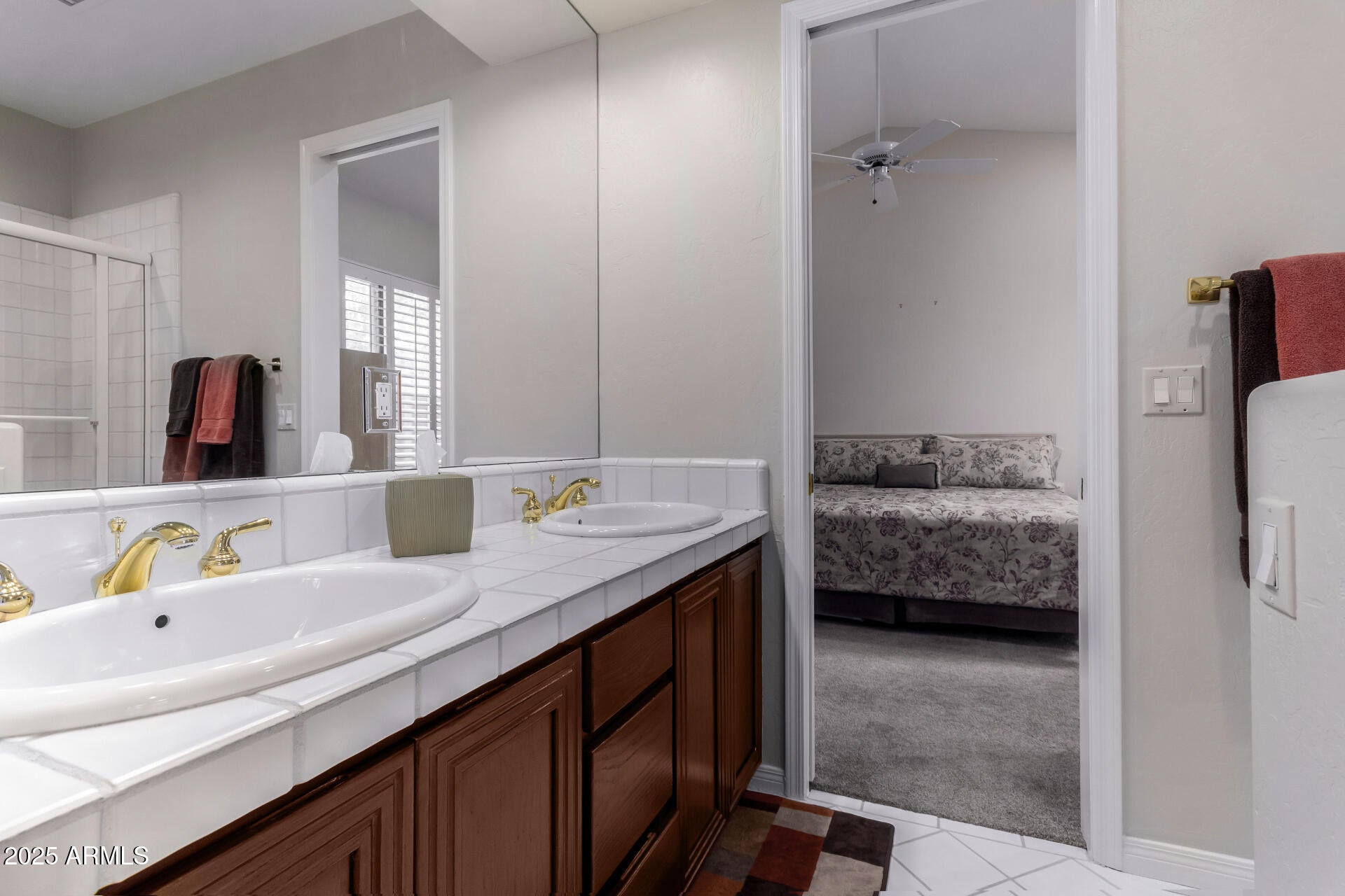 STONEGATE - Residential