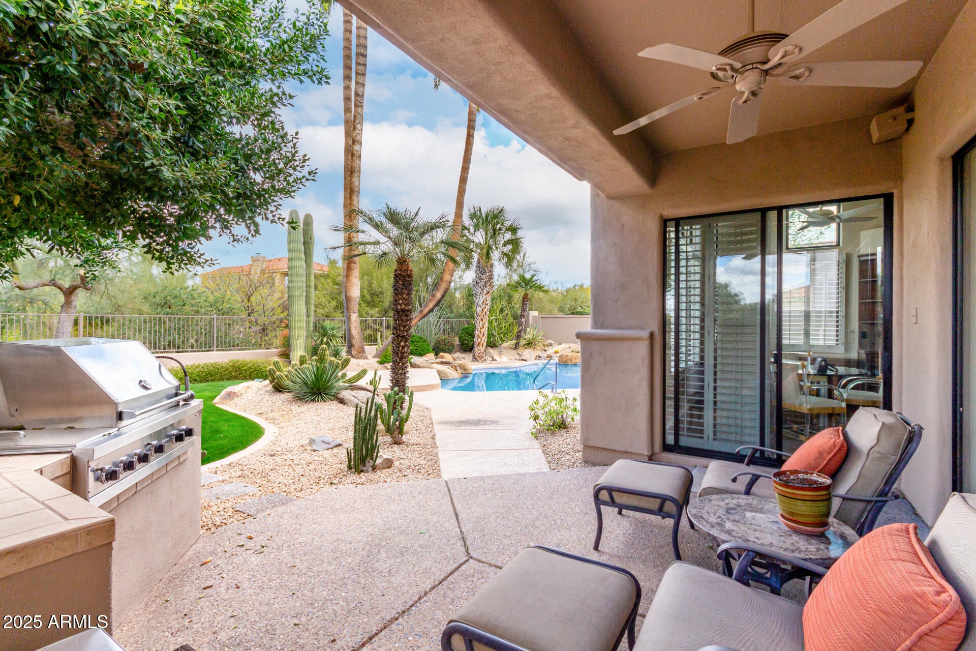 STONEGATE - Residential