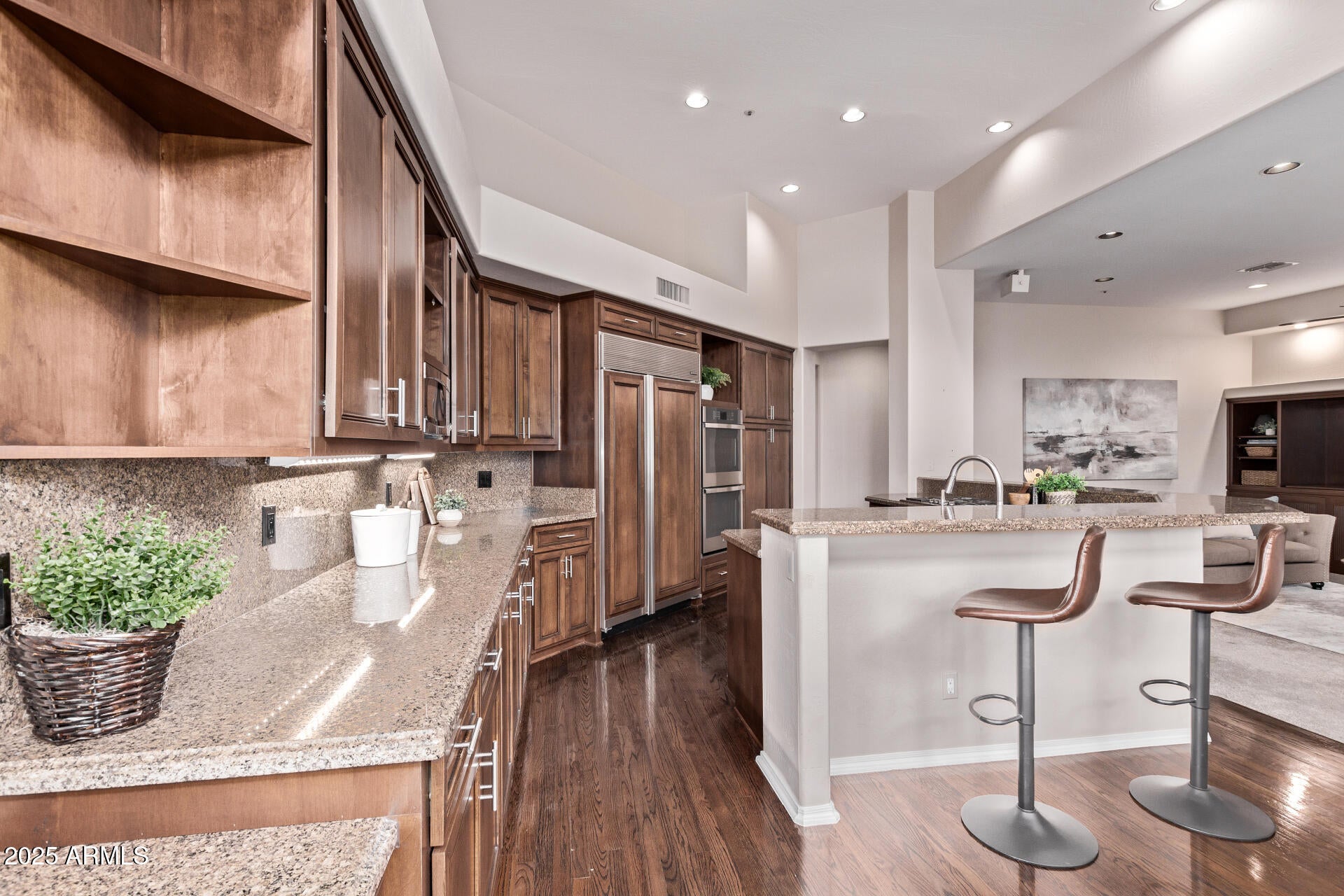 STONEGATE - Residential