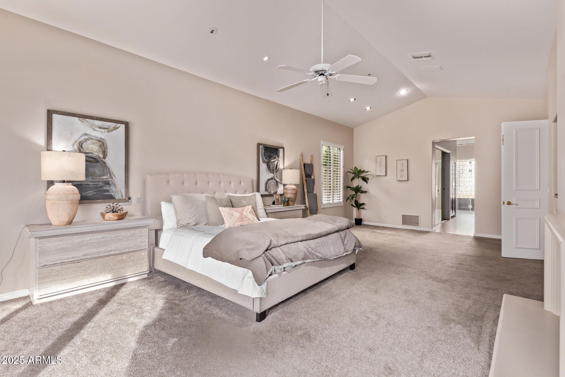 STONEGATE - Residential