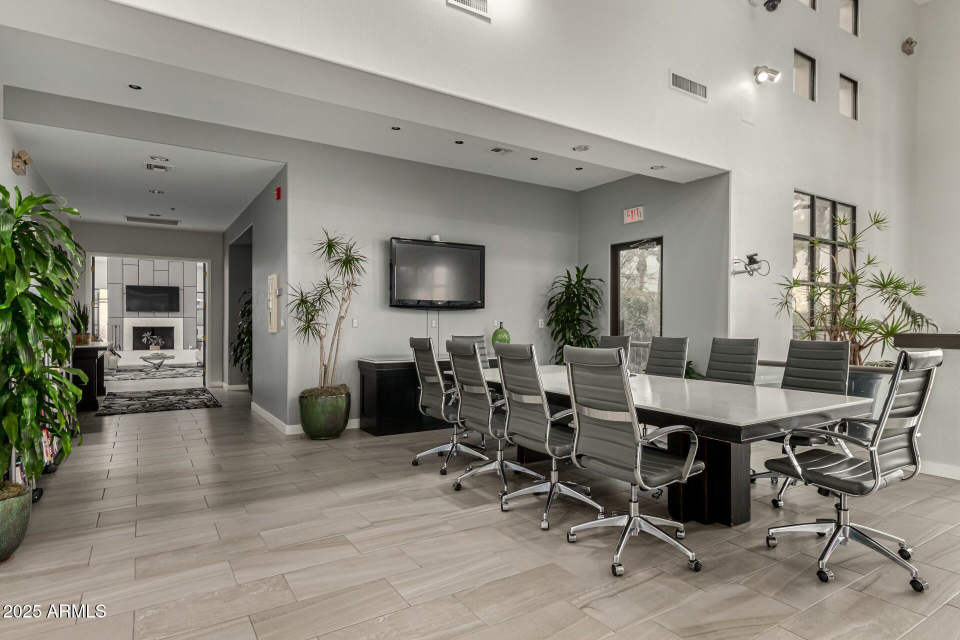 STONEGATE - Residential