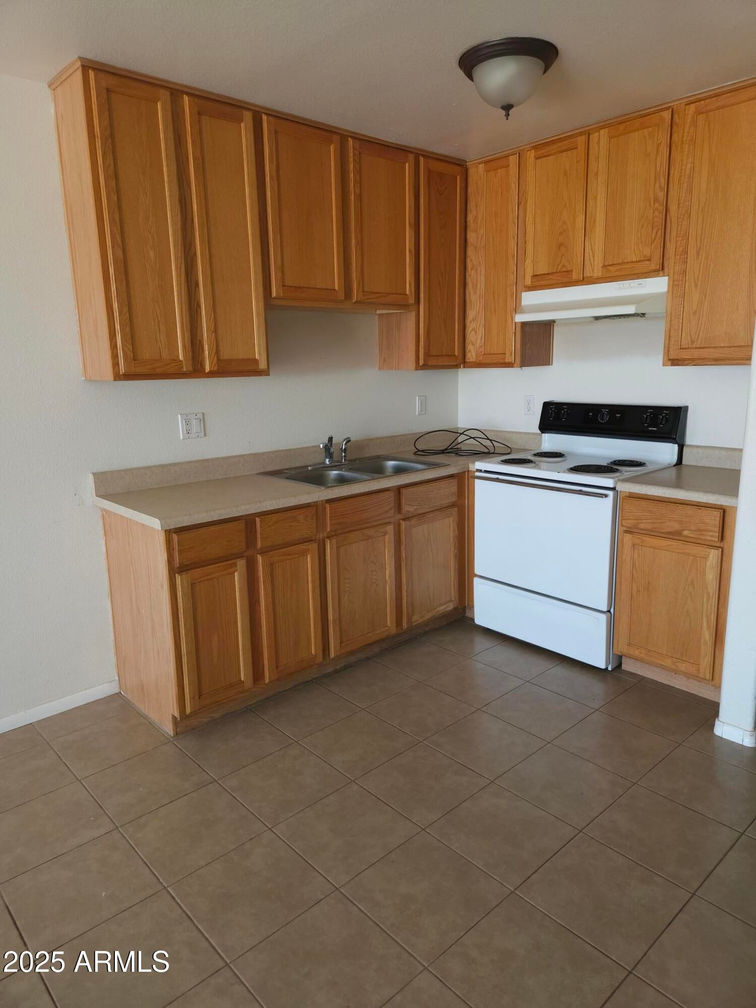 ARIZONA CITY UNIT TWO - Residential Income