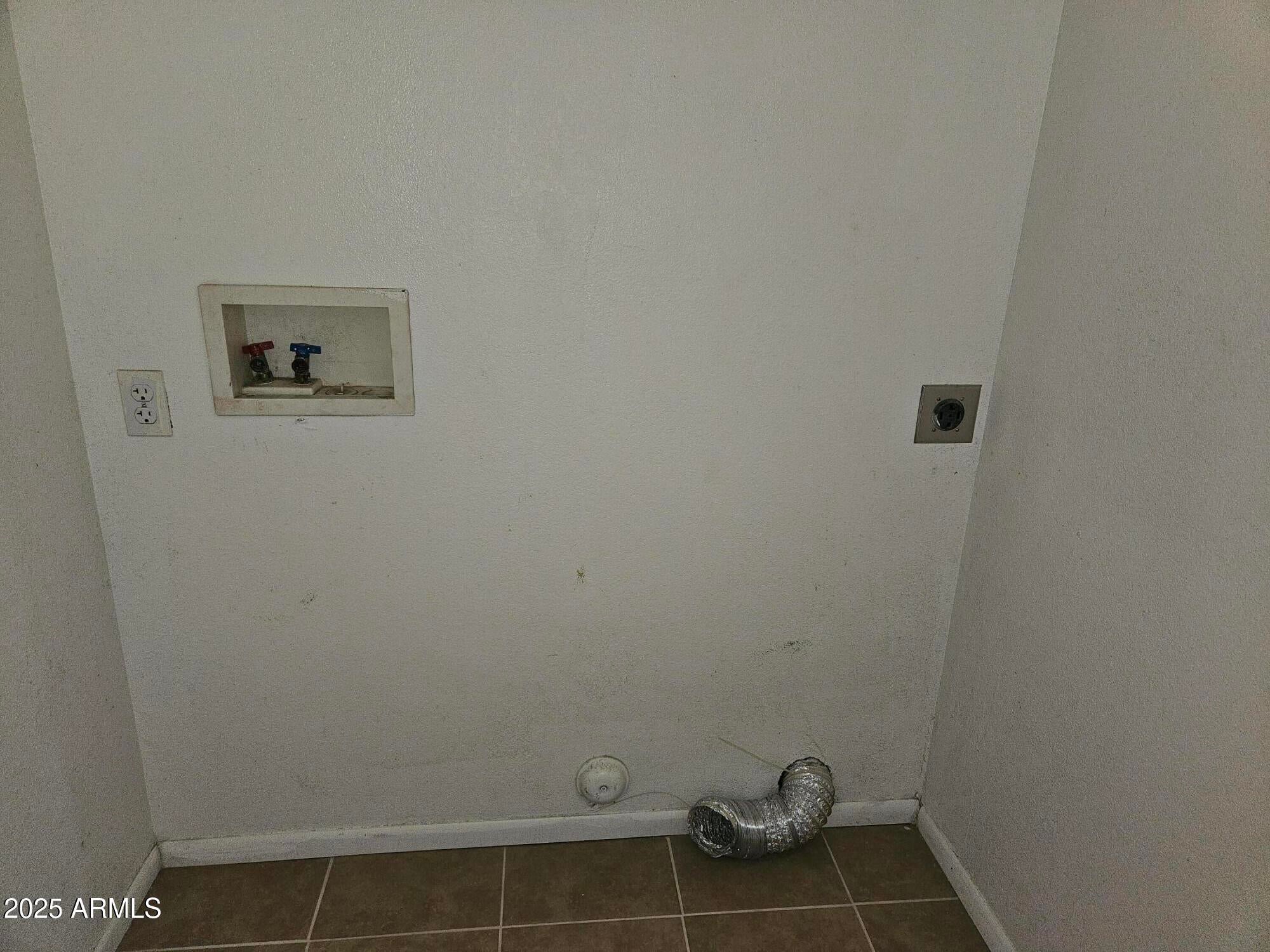 ARIZONA CITY UNIT TWO - Residential Income