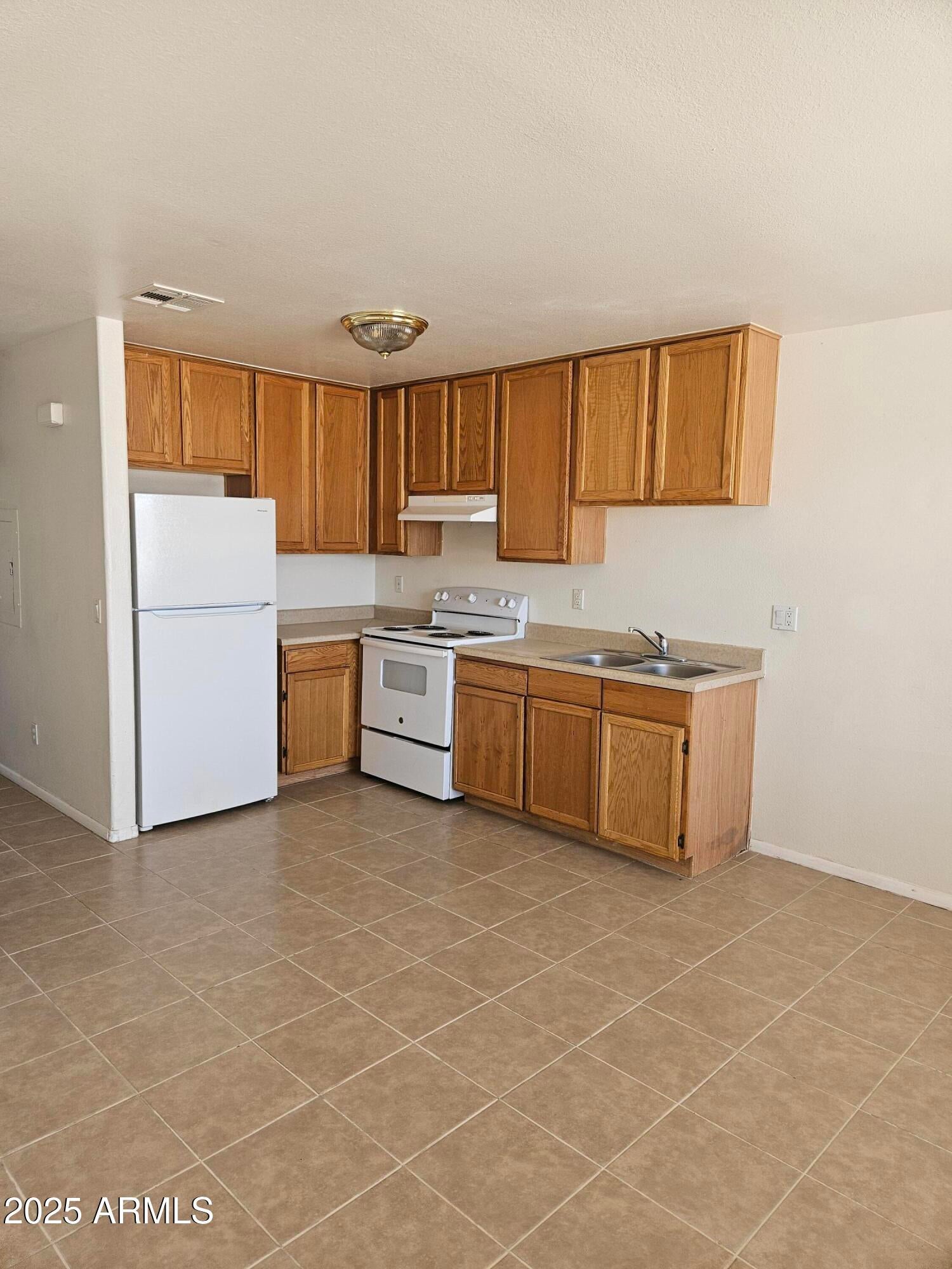 ARIZONA CITY UNIT TWO - Residential Income