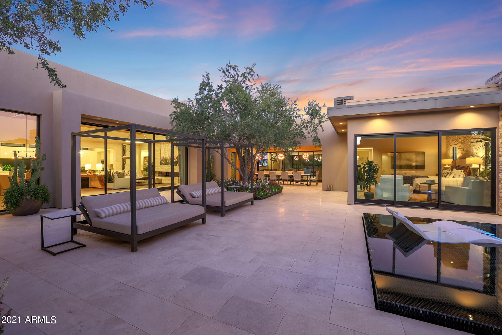 WHITE HORSE - Residential