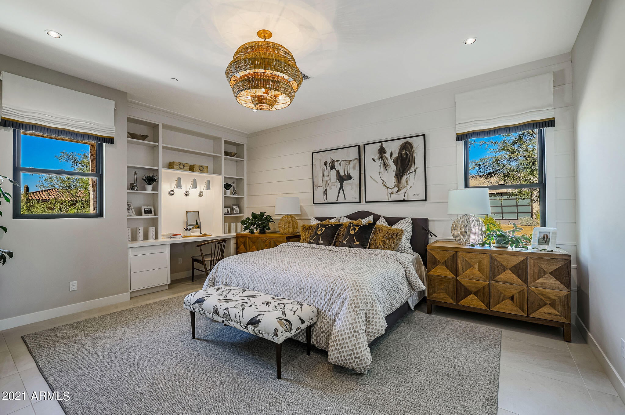 WHITE HORSE - Residential