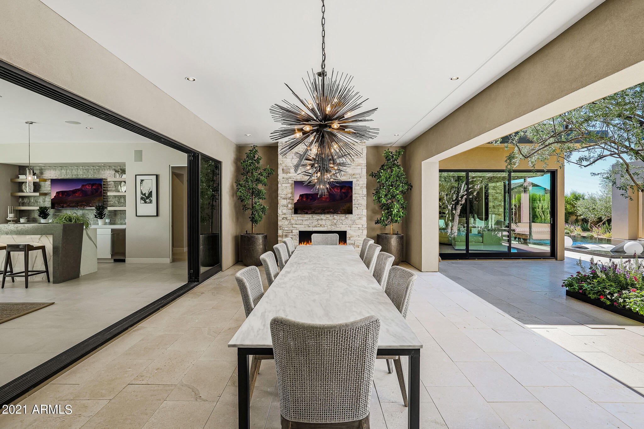 WHITE HORSE - Residential