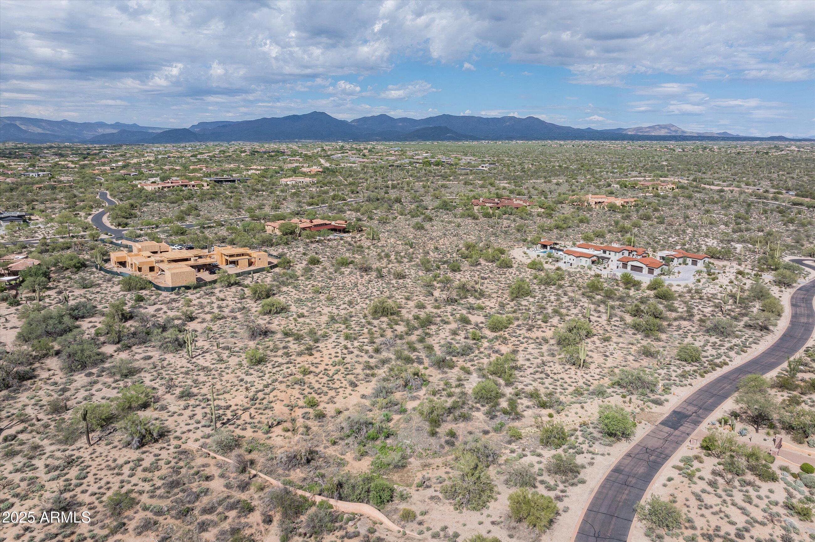 WHISPER ROCK - Land