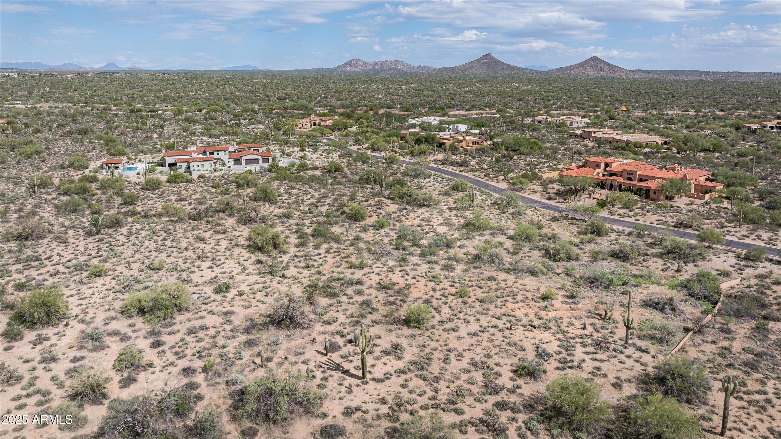 WHISPER ROCK - Land