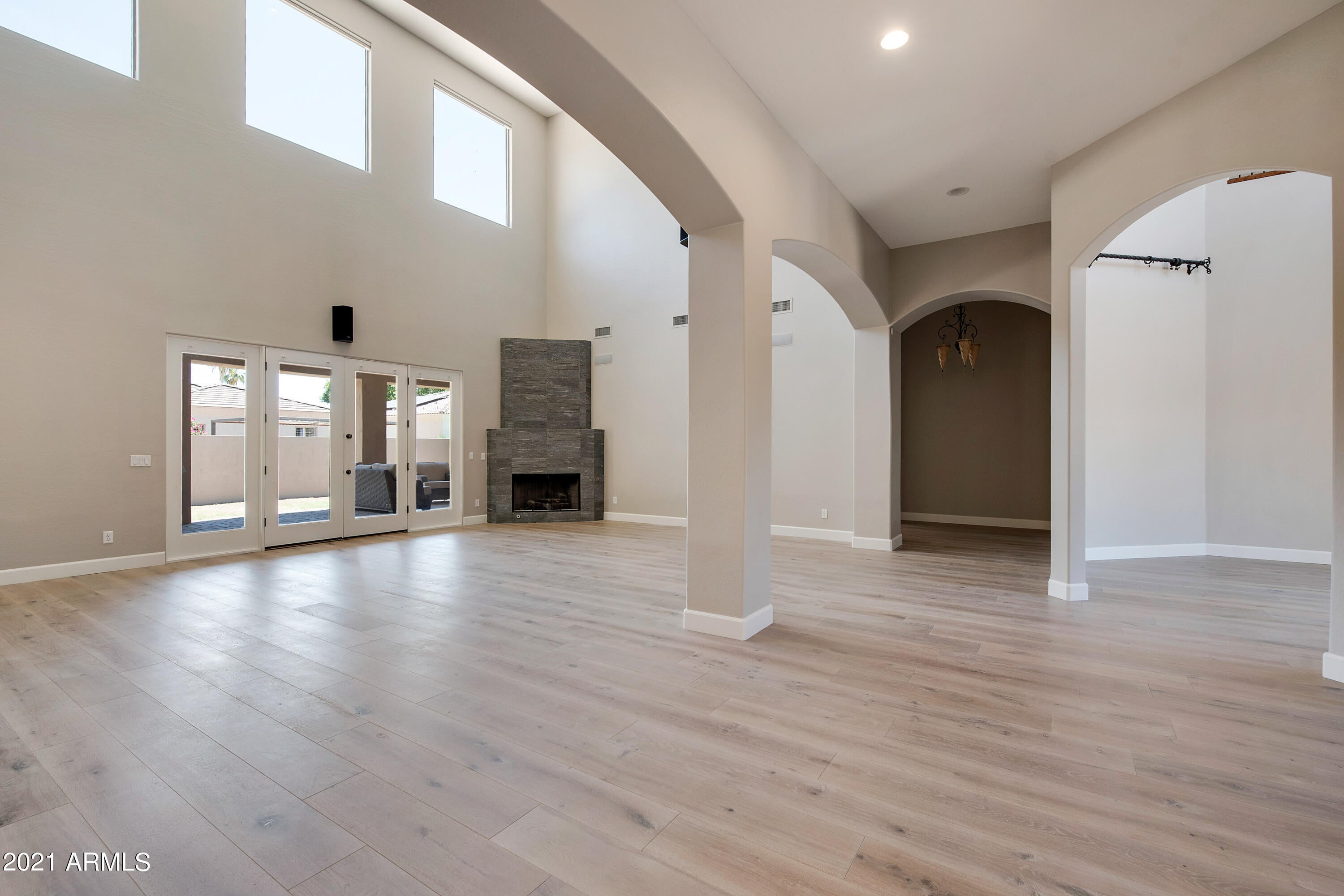 SQUAW PEAK ENCLAVE - Residential
