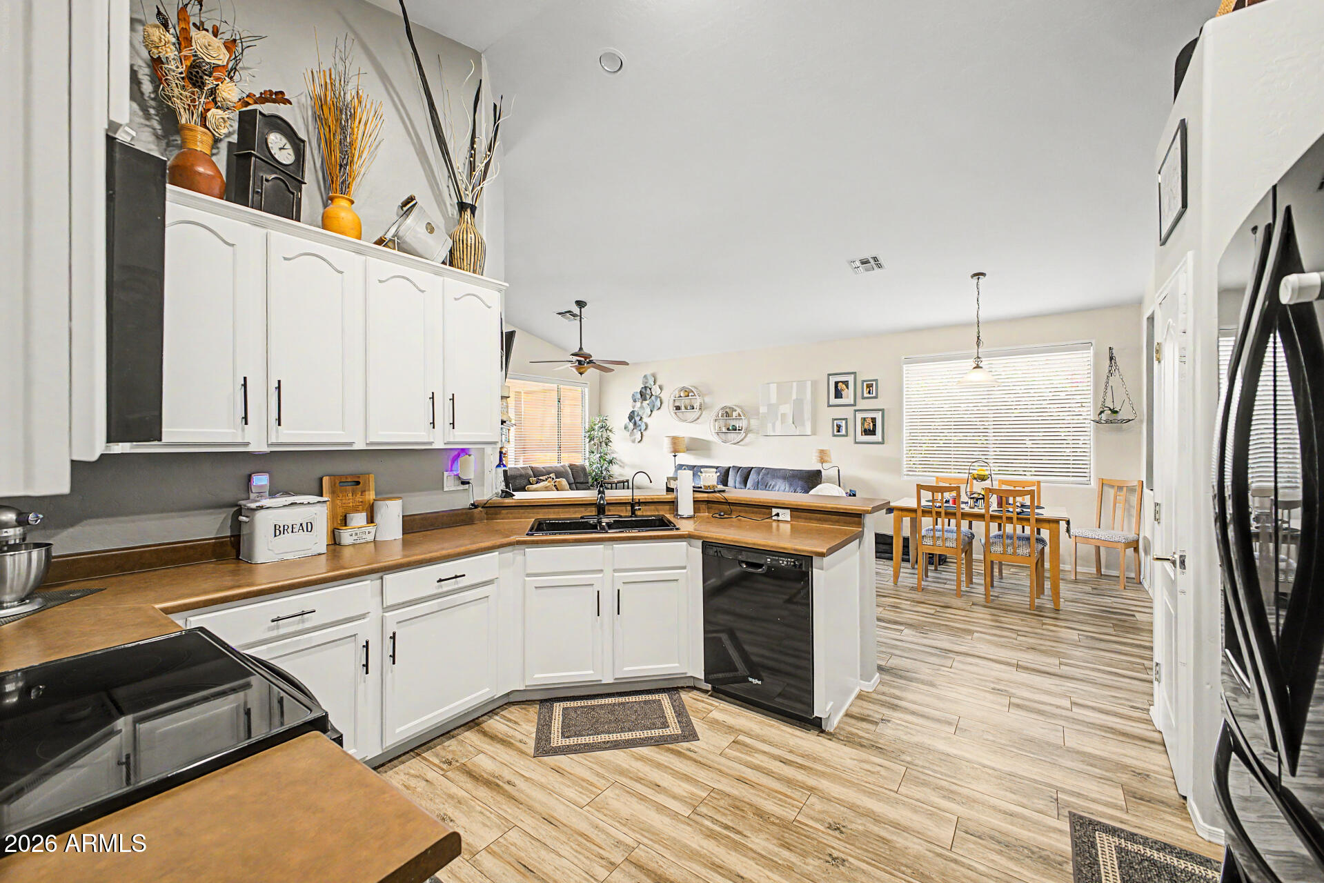GRAYFOX AT LAS SENDAS - Residential