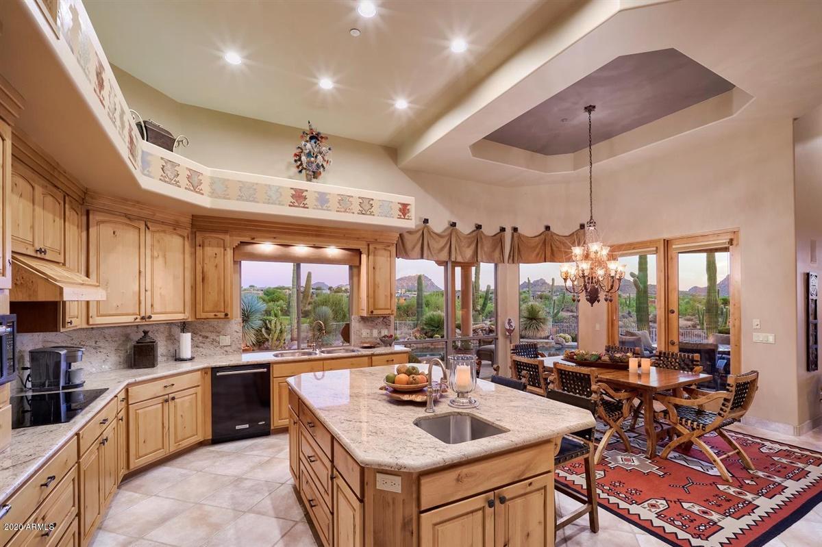 CANDLEWOOD ESTATES AT TROON NORTH - Residential