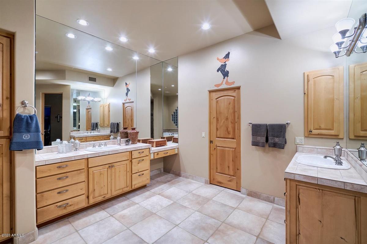 CANDLEWOOD ESTATES AT TROON NORTH - Residential