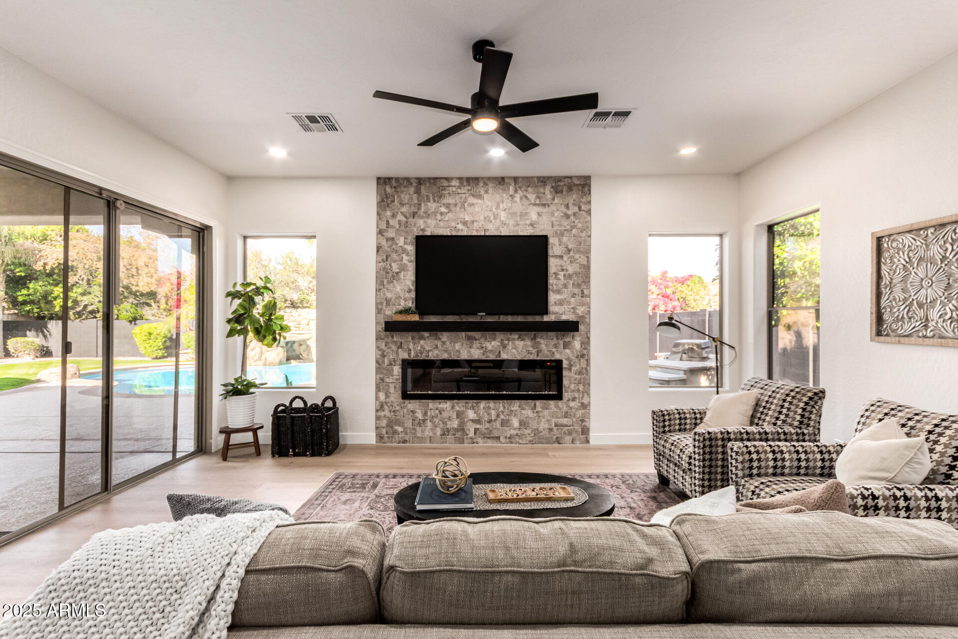 ARDEN PARK - Residential