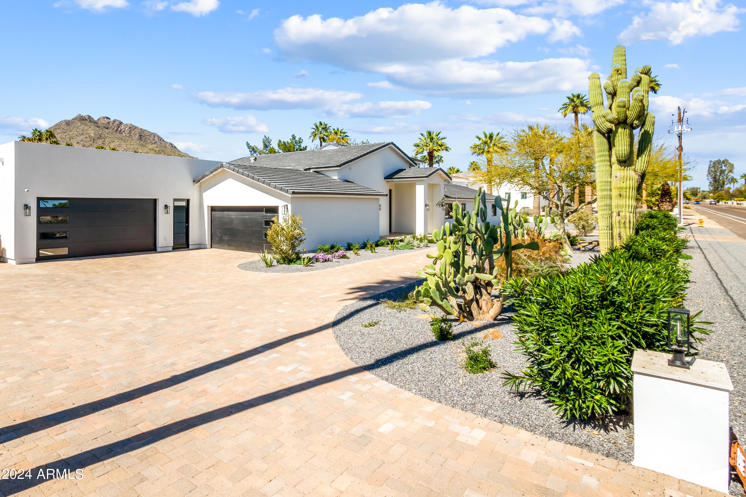 CAMELBACK CLUB ESTATES - Residential