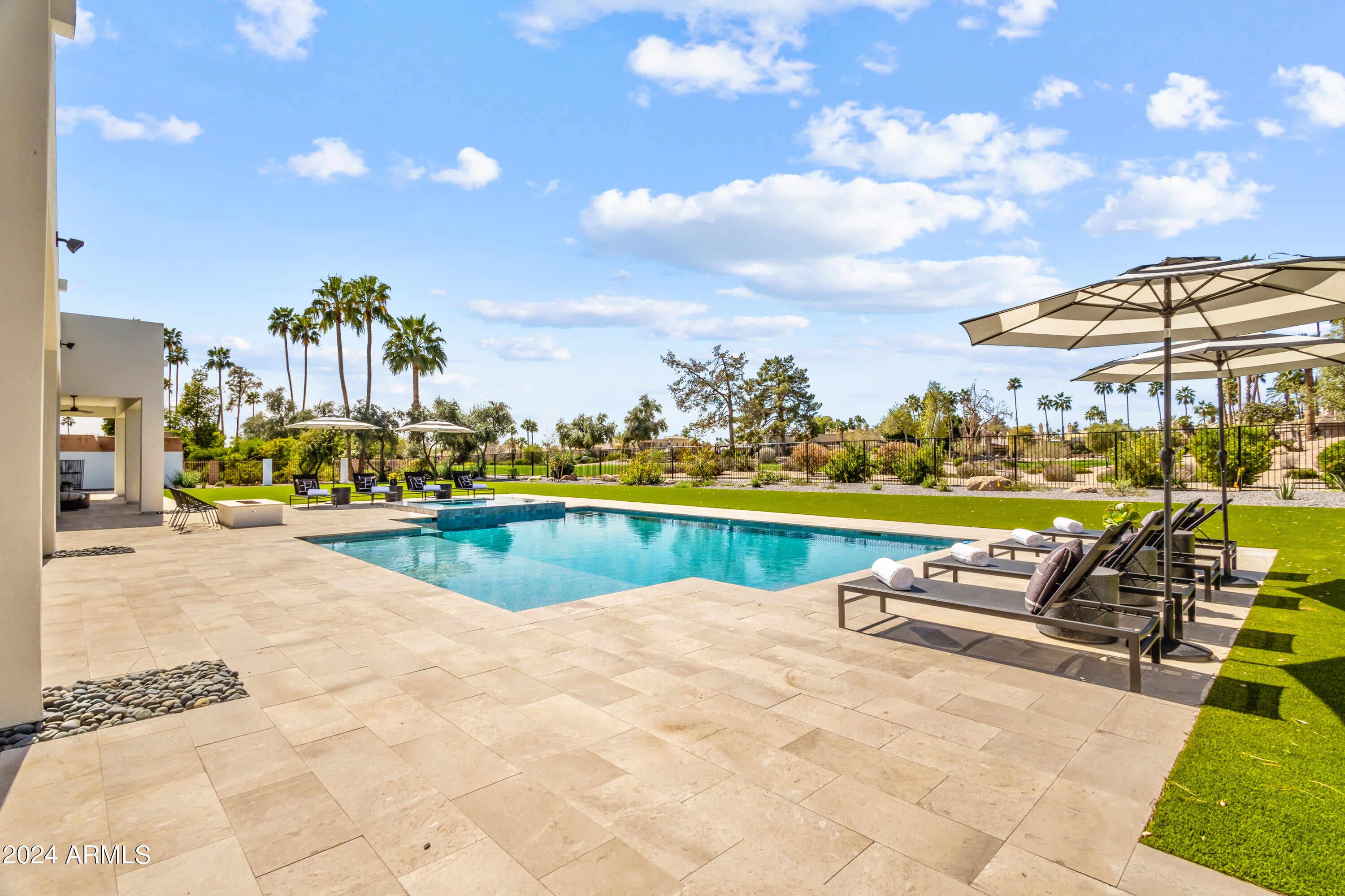 CAMELBACK CLUB ESTATES - Residential