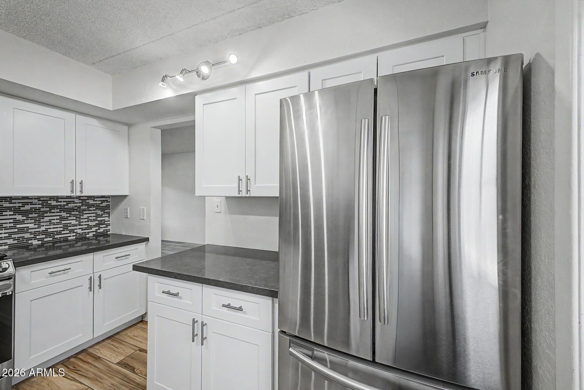 GREENVIEW CONDOMINIUMS - Residential