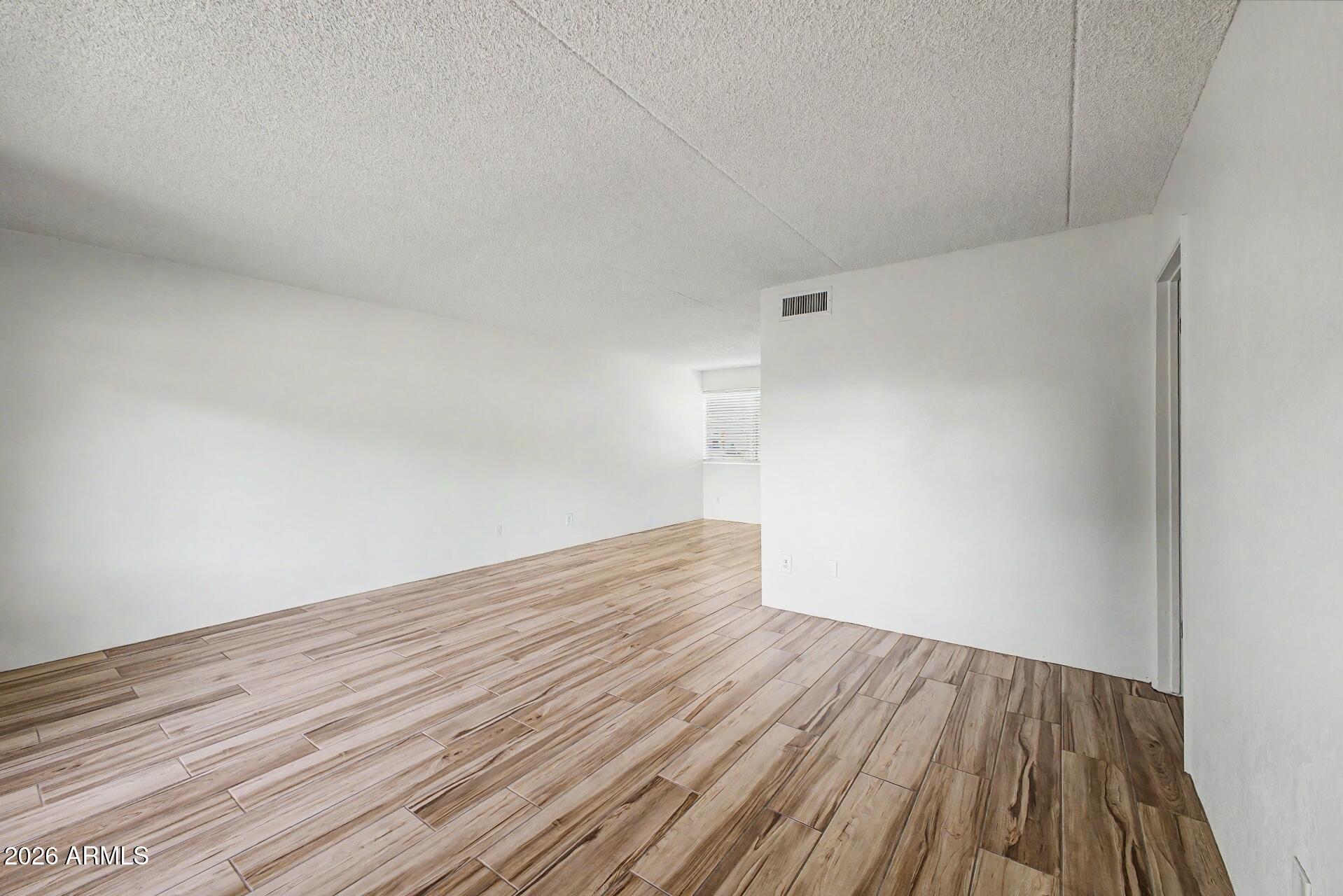 GREENVIEW CONDOMINIUMS - Residential