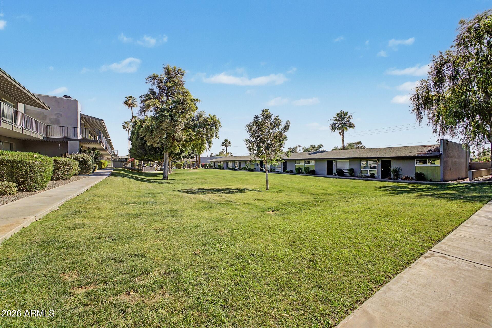 GREENVIEW CONDOMINIUMS - Residential