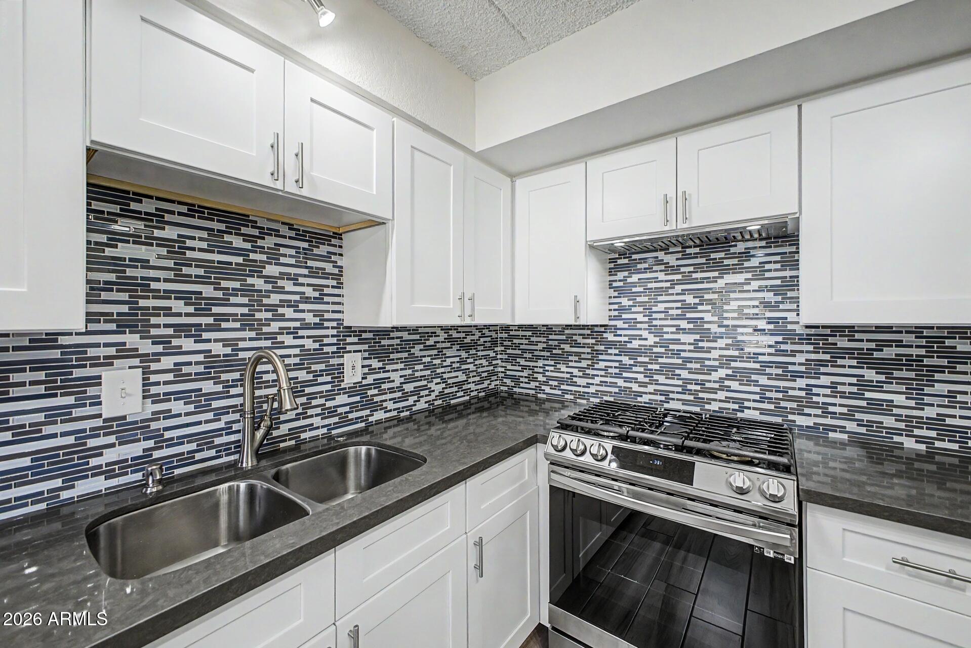 GREENVIEW CONDOMINIUMS - Residential