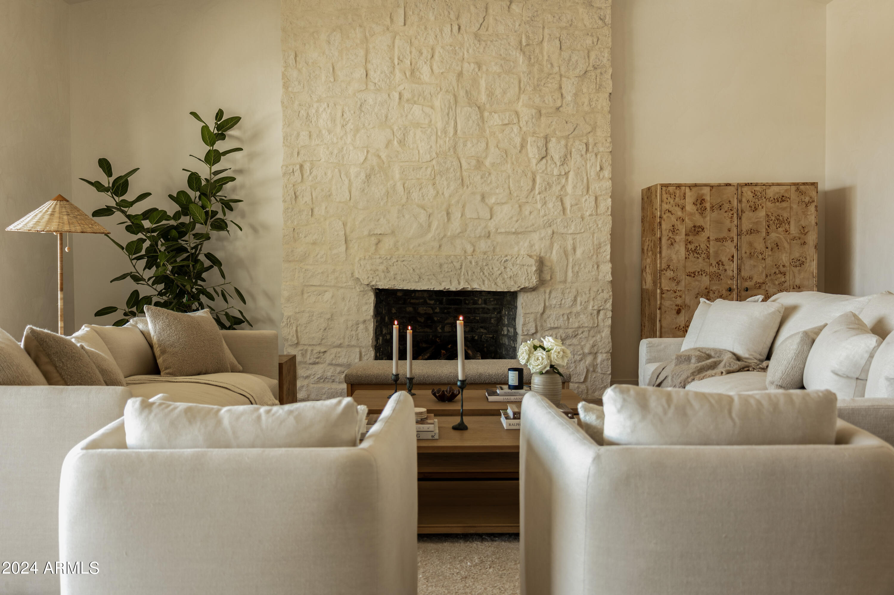 ROLLING HILLS HEIGHTS - Residential