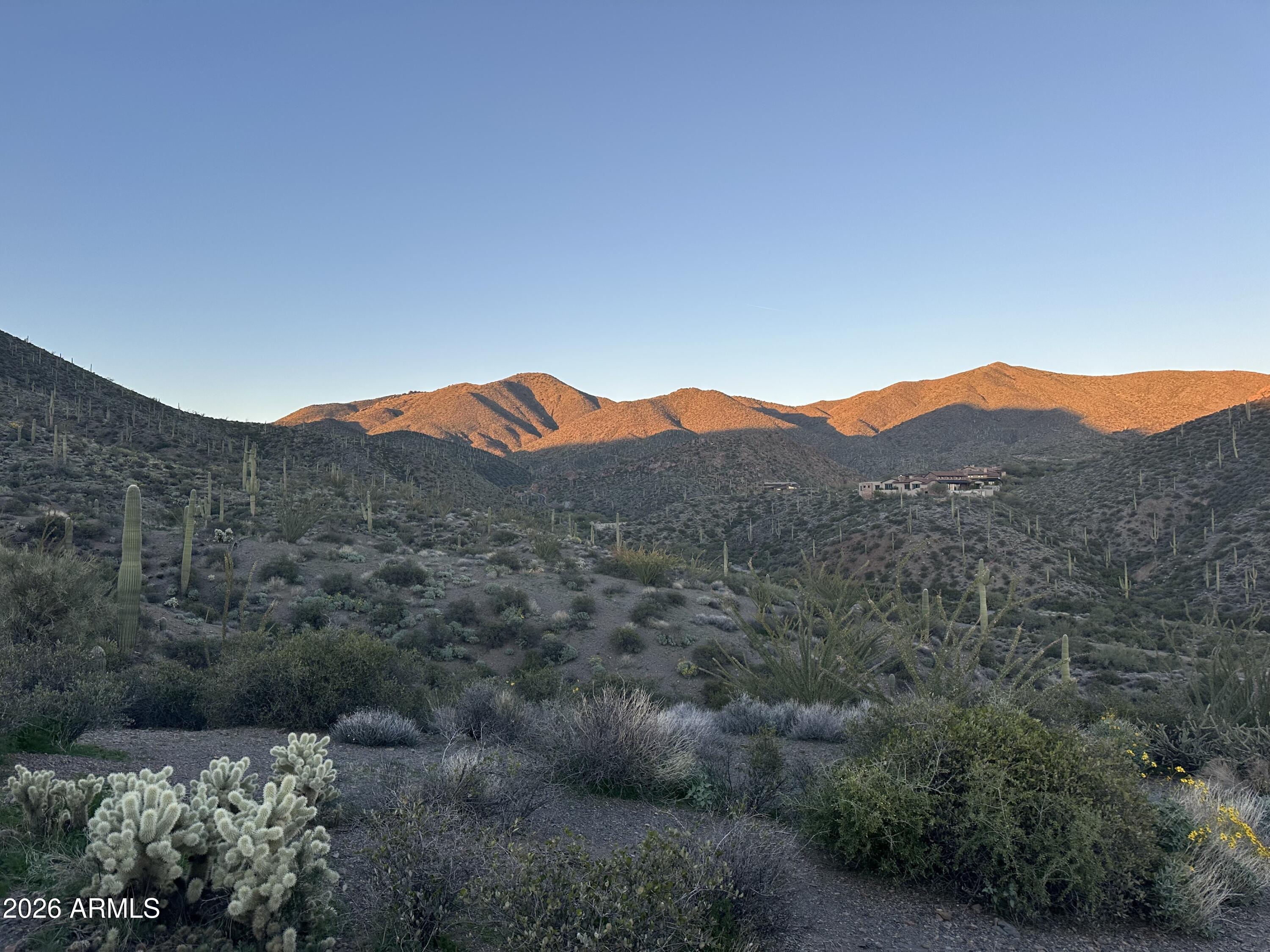 DESERT MOUNTAIN - Land