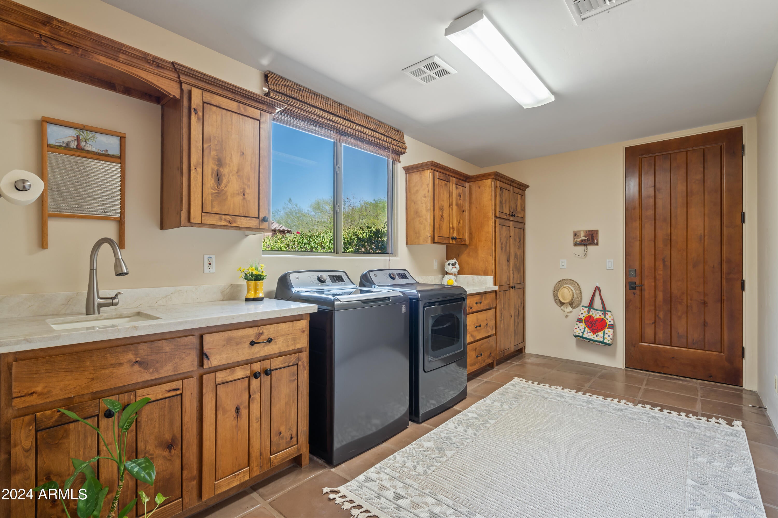 Superstition Mountain - Residential