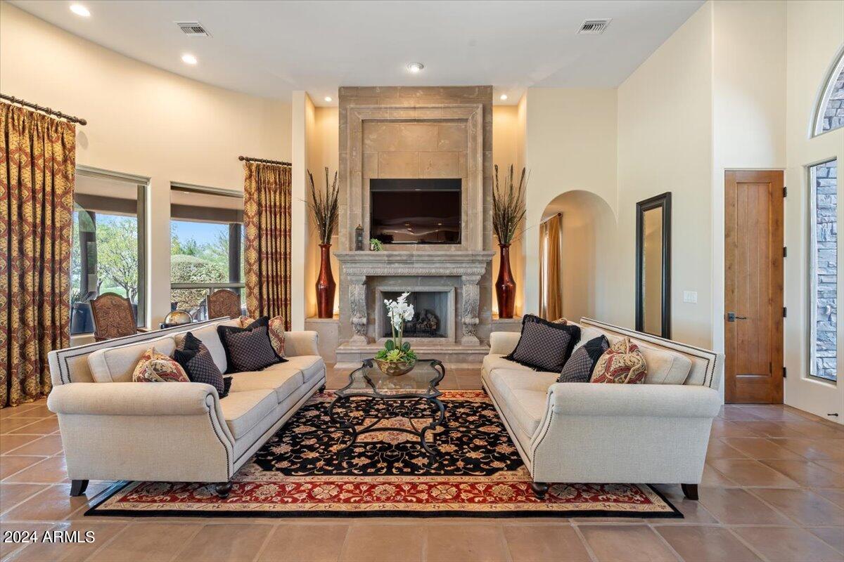 Superstition Mountain - Residential