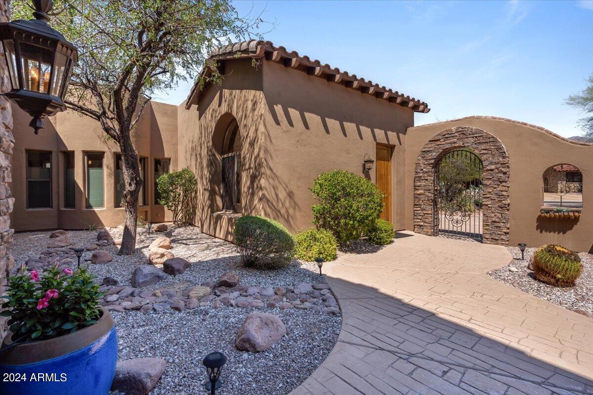 Superstition Mountain - Residential