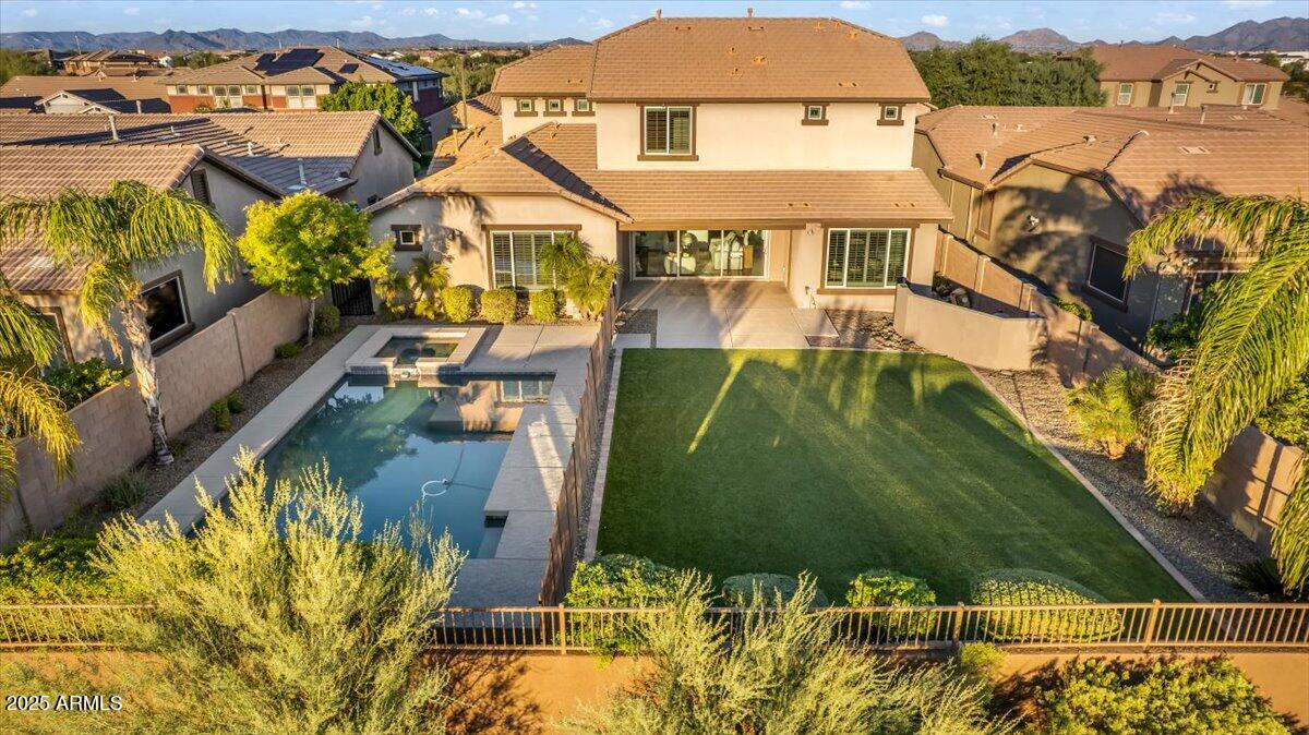 Ridgeview Estates at Desert Ridge - Residential