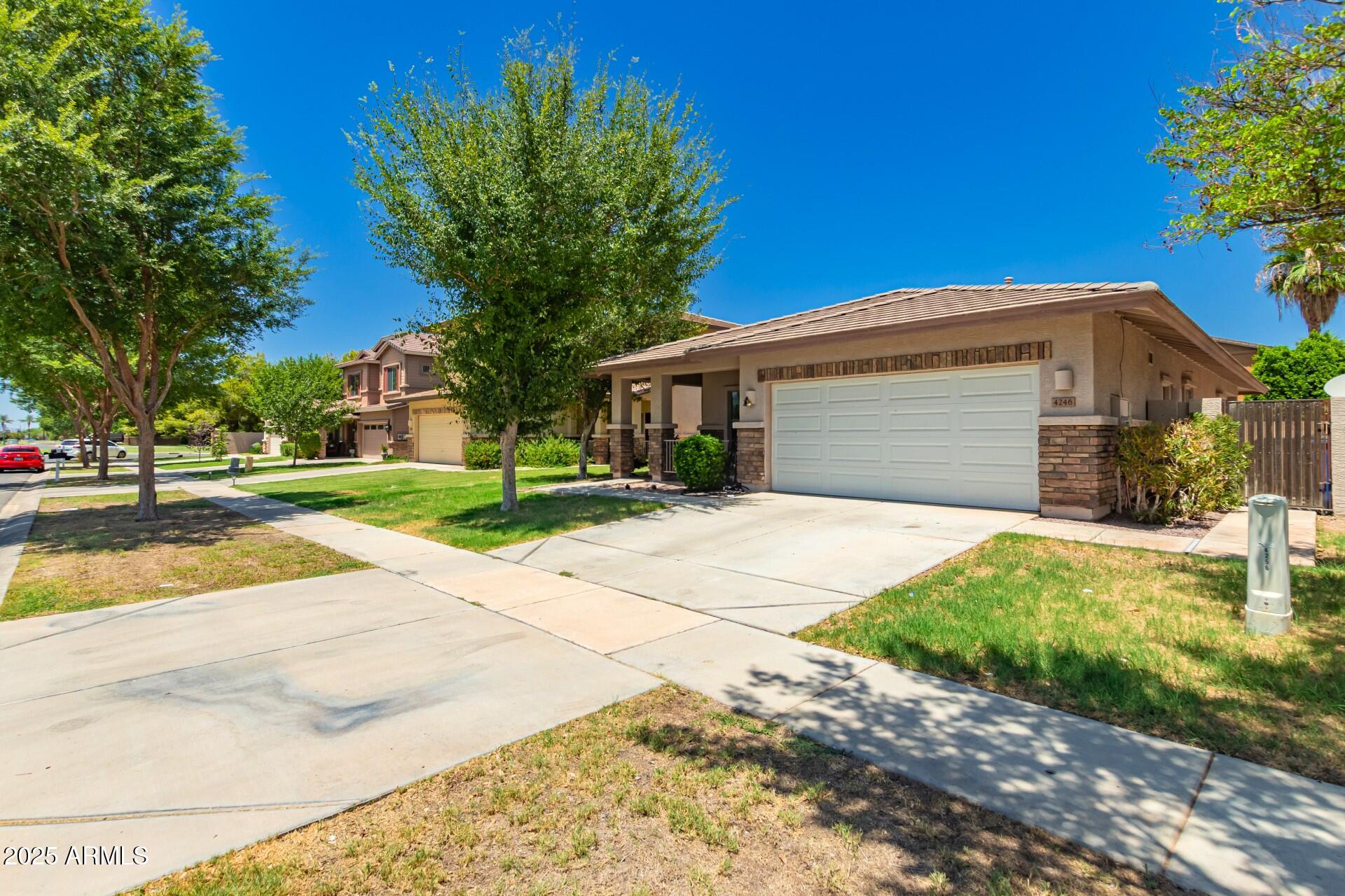 HIGHLAND GROVES AT MORRISON RANCH - Residential