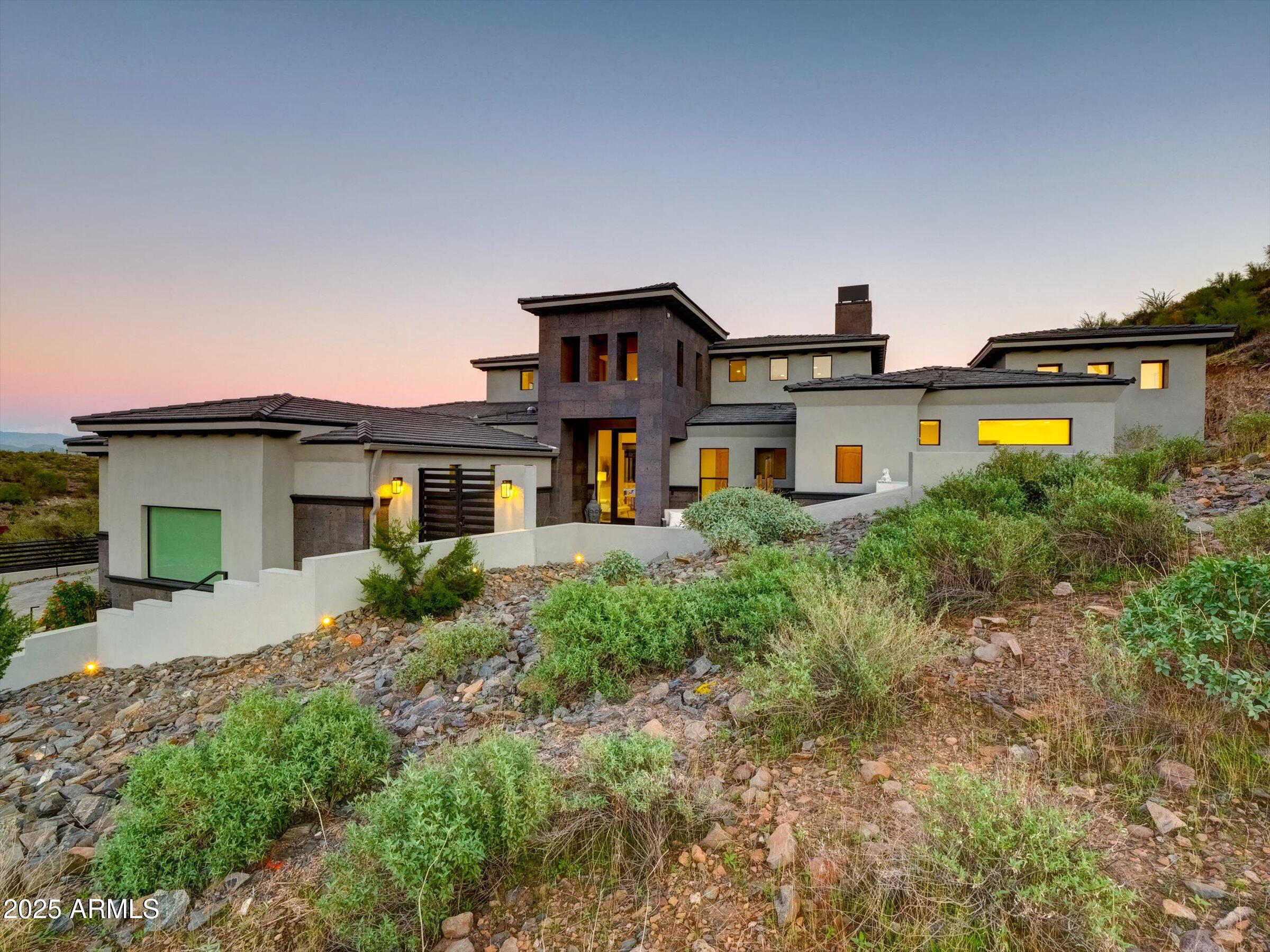 EAGLES NEST - Residential