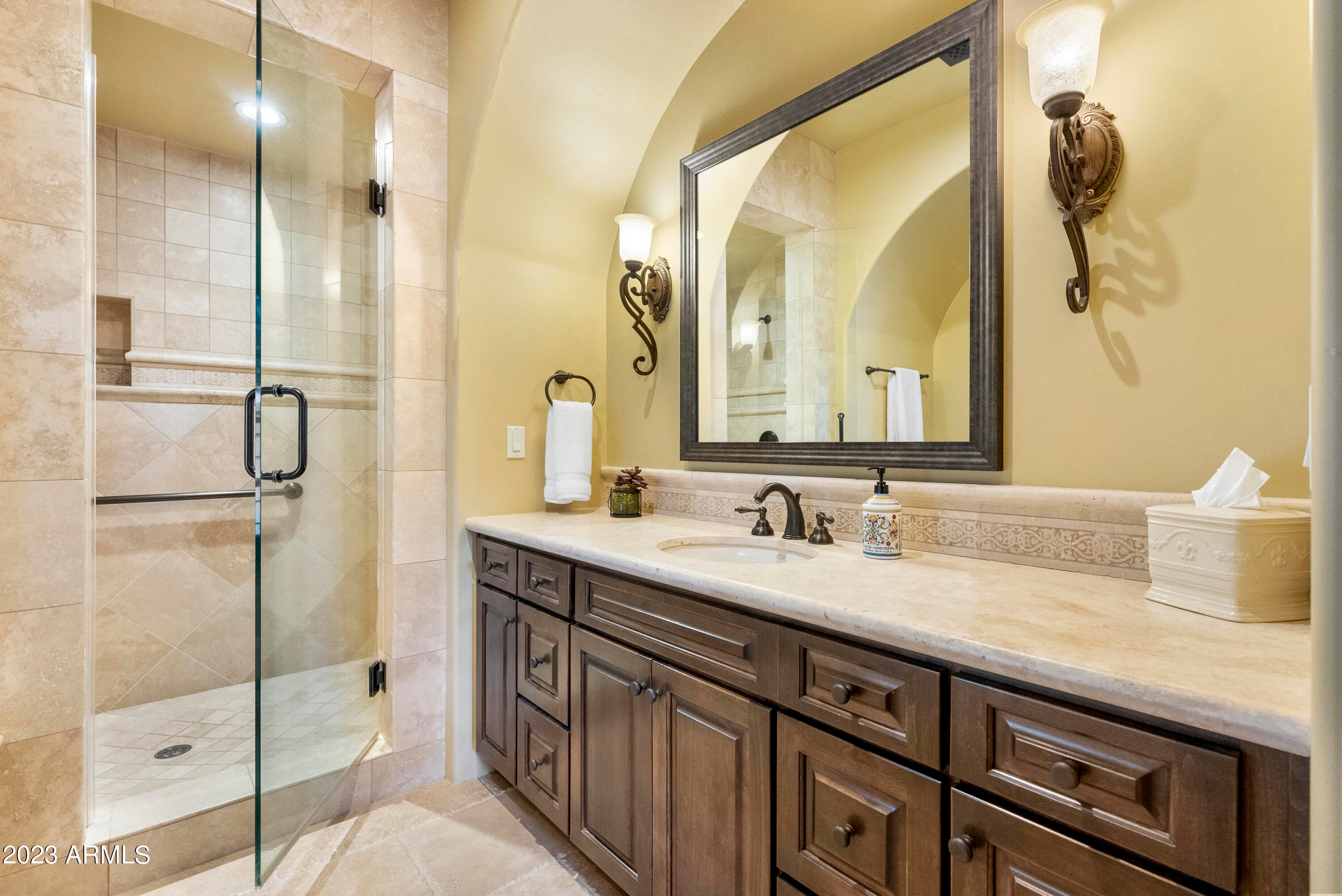 CAMELBACK COUNTRY CLUB ESTATES 2 AMENDED - Residential