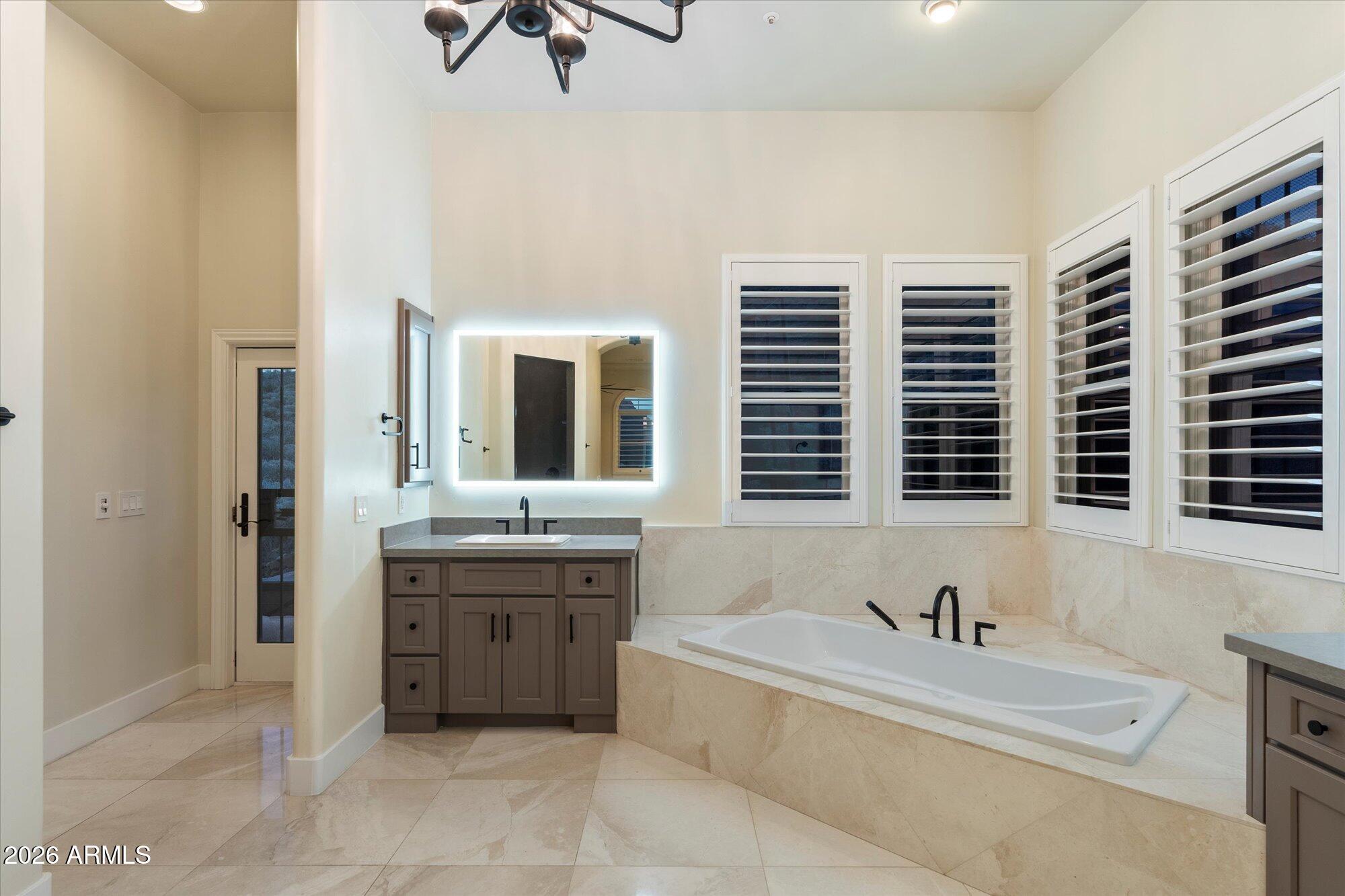 THUNDERBIRD VISTAS AMD 2 - Residential