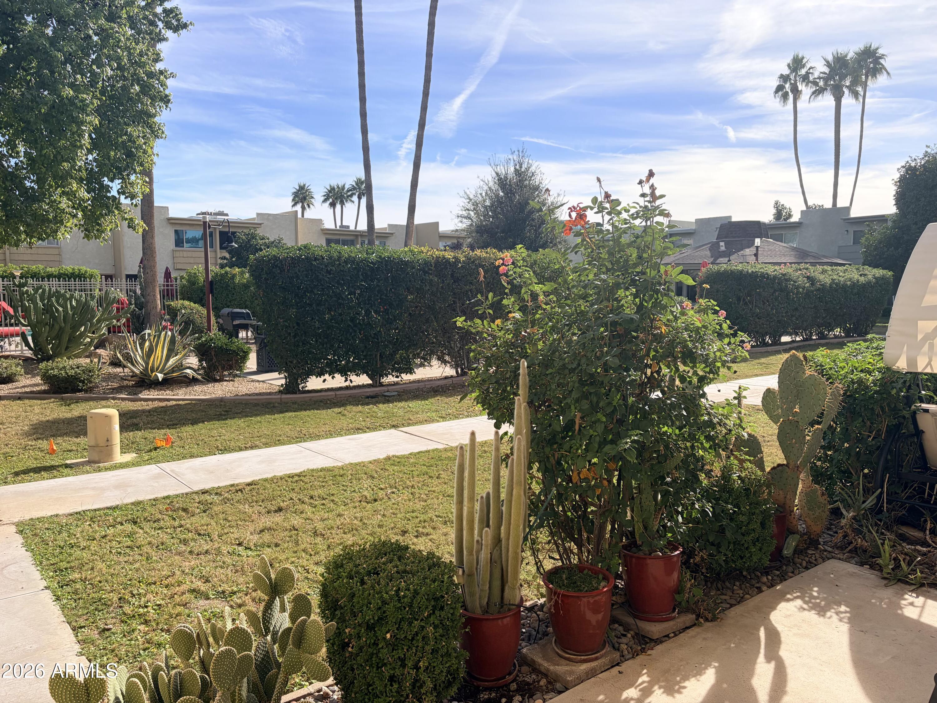 CAMELBACK HOUSE - Residential