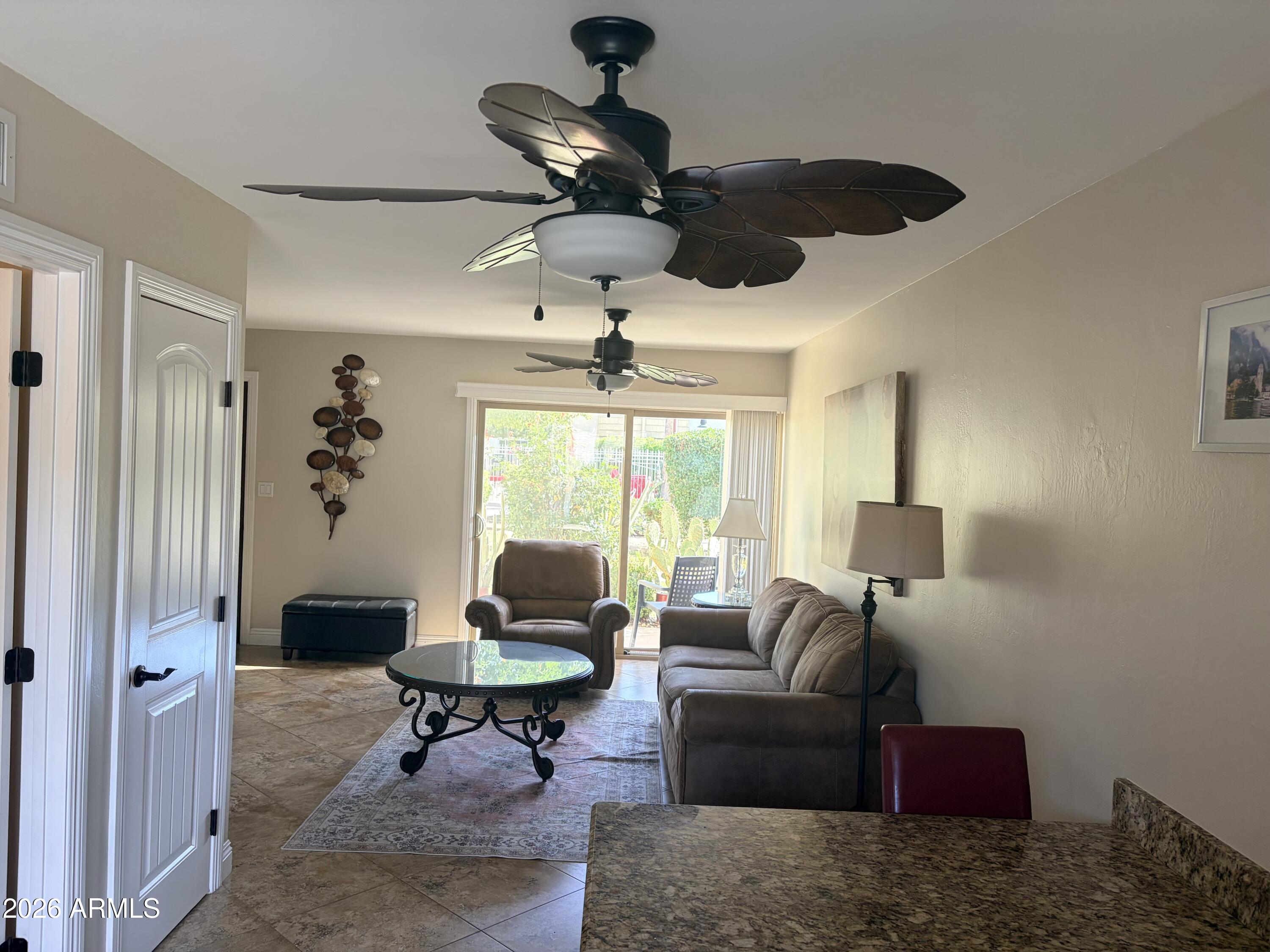 CAMELBACK HOUSE - Residential