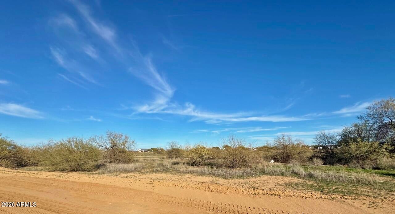 Toltec Buttes - Land