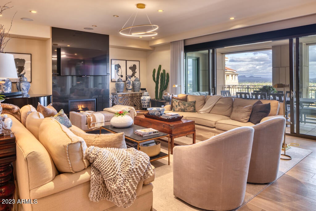 Scottsdale Waterfront - Residential