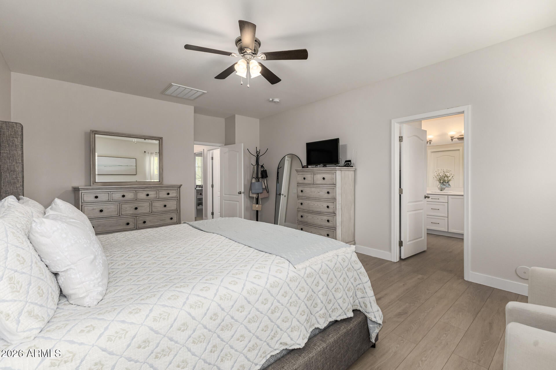 RIVERWALK VILLAGES PHASE 3 REPLAT - Residential