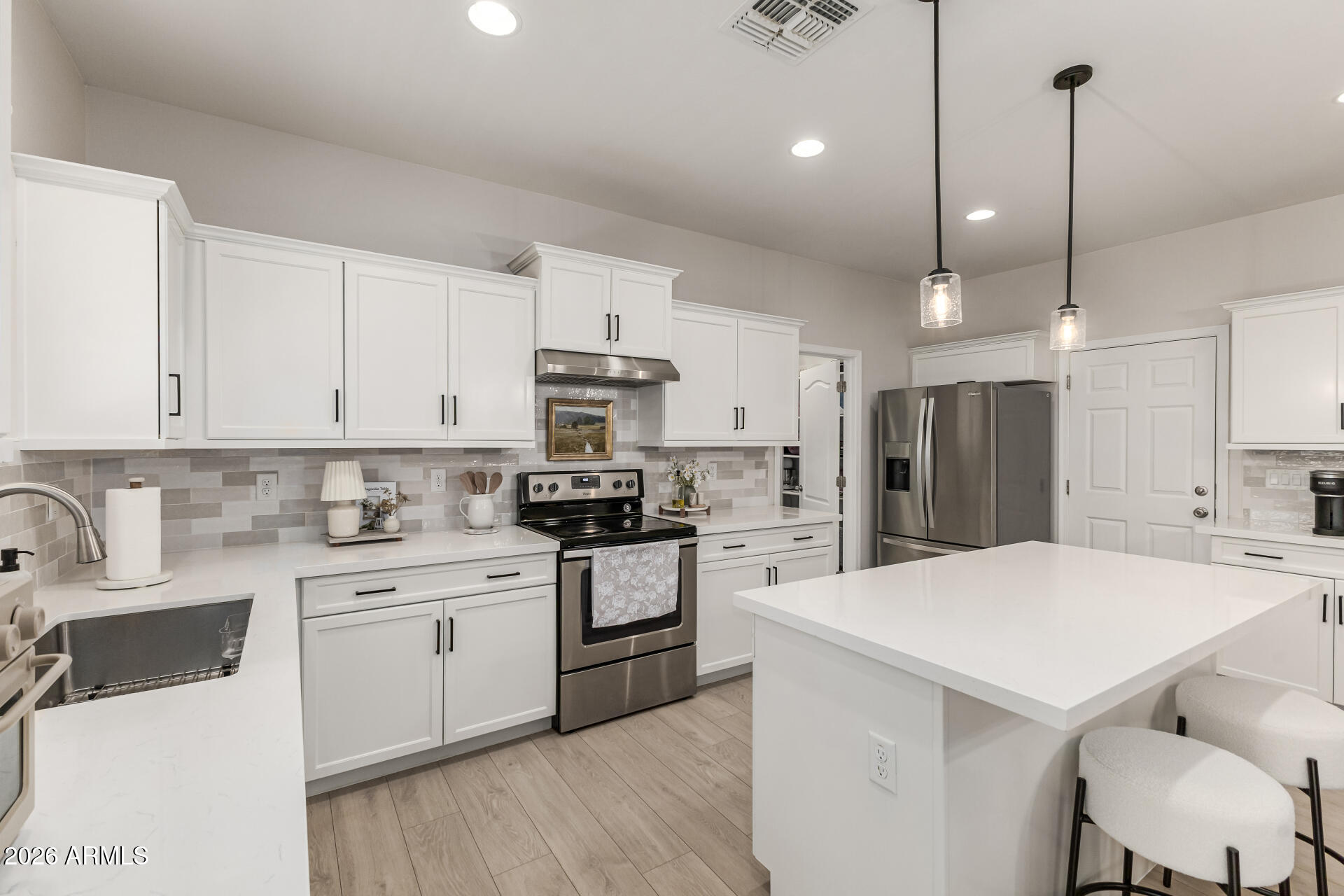 RIVERWALK VILLAGES PHASE 3 REPLAT - Residential
