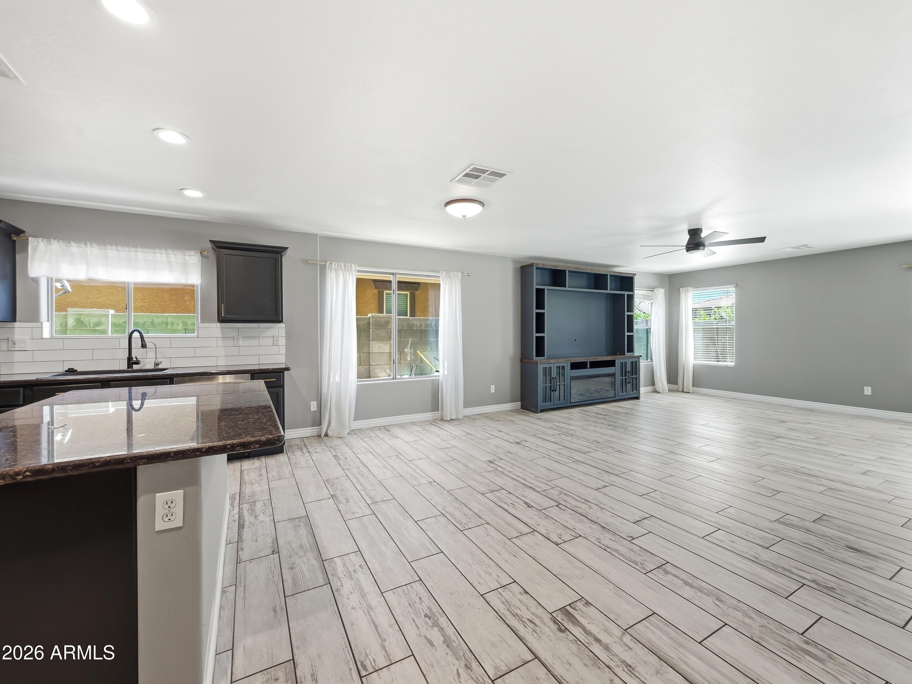 SAN TAN HEIGHTS PARCEL C-6 - Residential