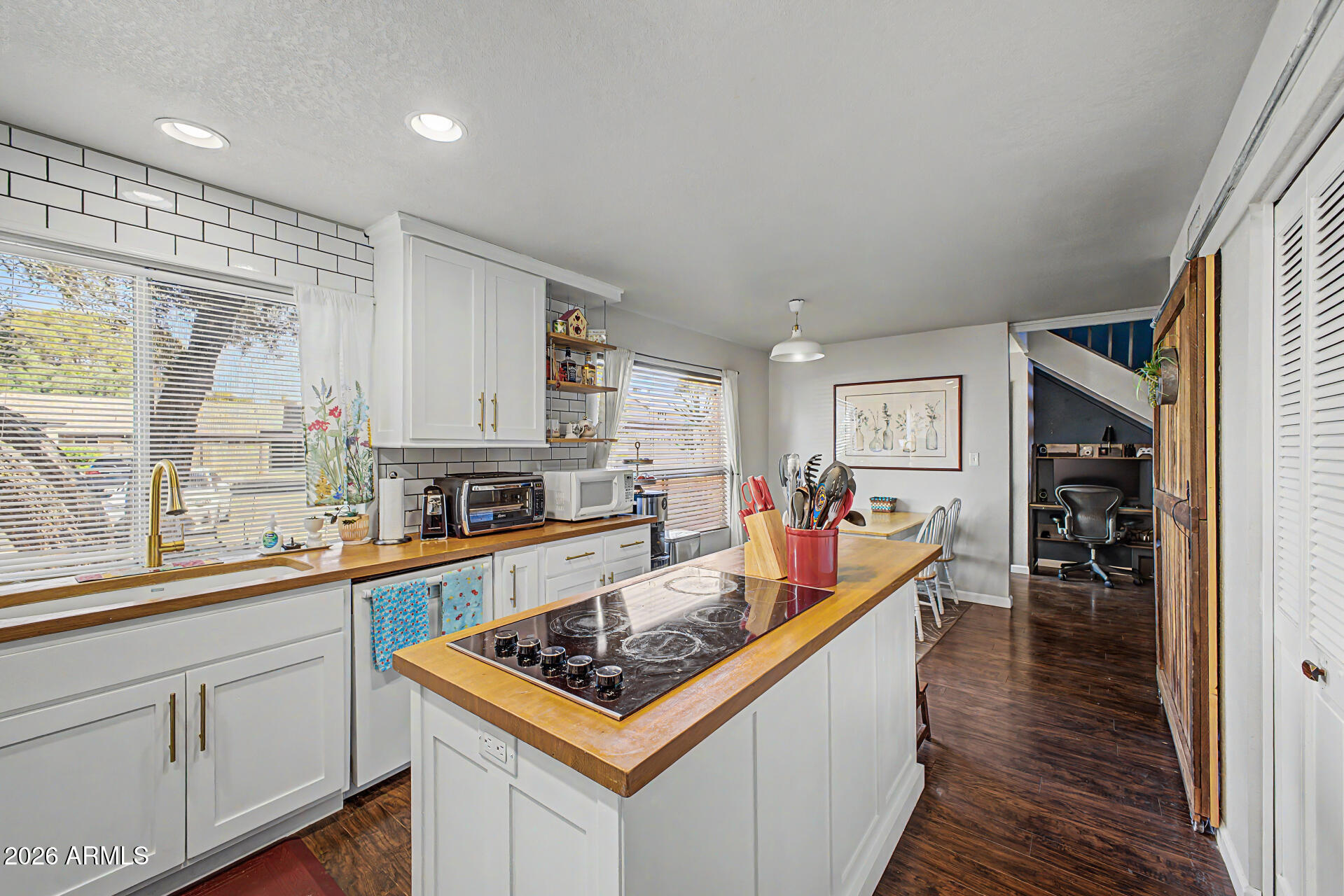 BELLAIR TOWNHOUSES UNIT 4 - Residential