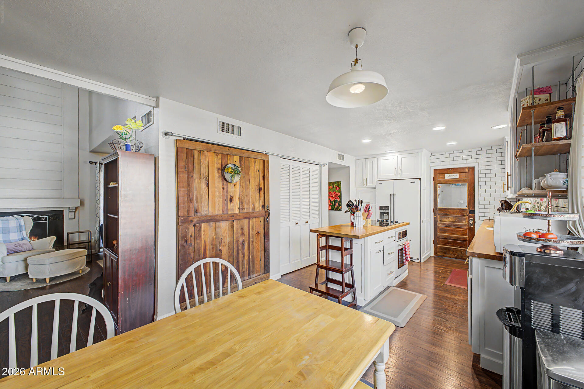 BELLAIR TOWNHOUSES UNIT 4 - Residential