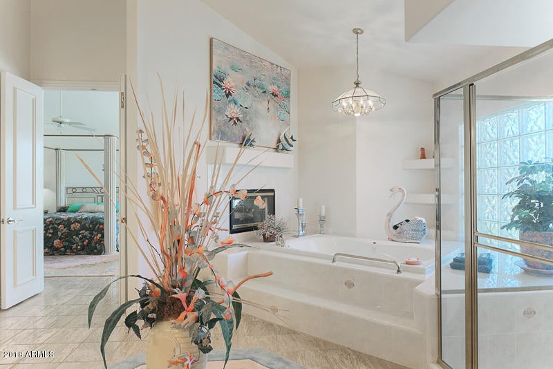 HUMMINGBIRD COURT - Residential